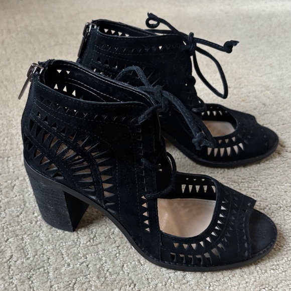 Vince Camuto Tarita Black Cutout Suede Block Peep Toe Lace Heels in Size 5. - Picture 11 of 16